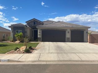3285 E Crimson Ridge Dr, St George, UT 84790