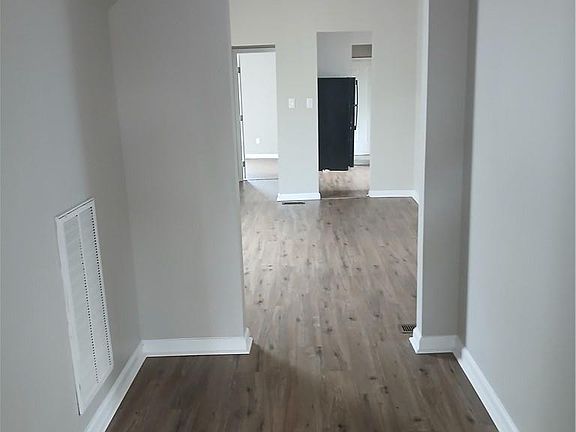 3rd image of 204 Central Ave