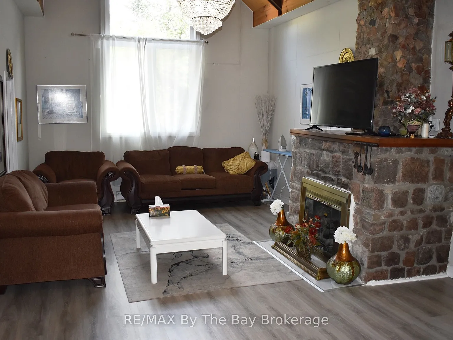 3 bed, $2,600 — Photo 3
