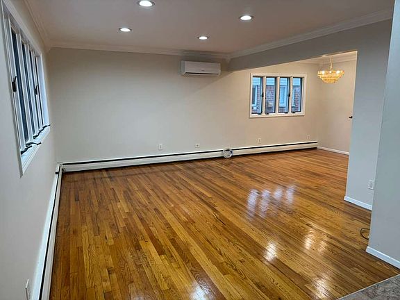 5th image of 8115 155th Ave #1A