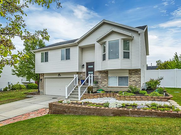 2nd image of 5919 W Feldspar Way