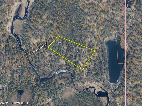 6626 E Cleveland Red Rd, Trapper Creek, AK 99683