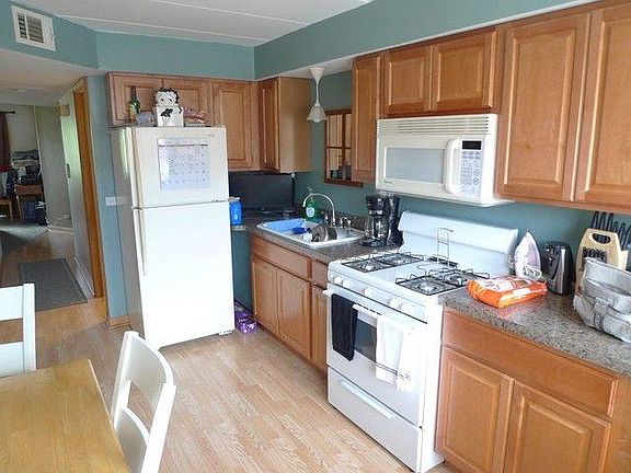 4th image of 3173 W 115th St APT 2W