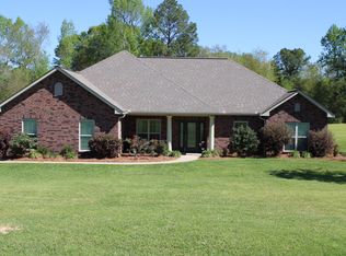 40 Rocky Landing Drive, Ellisville, MS 39437