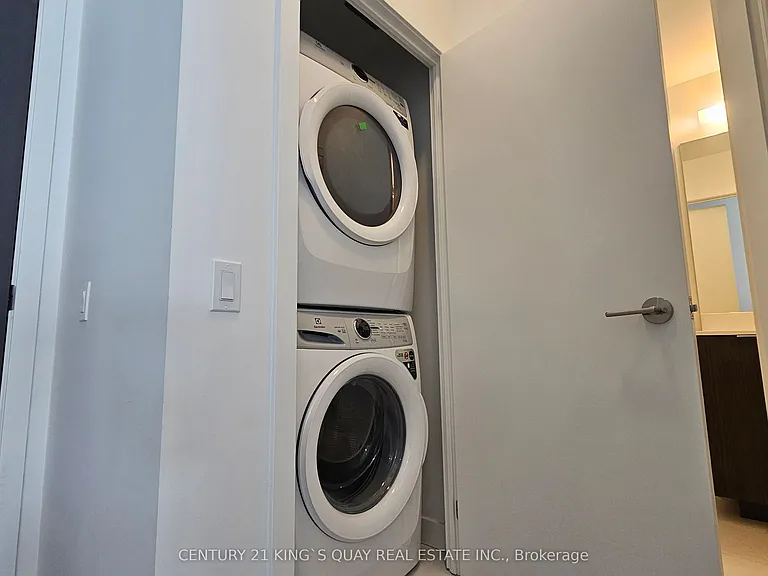 7 Golden Lion Hts #824 — Photo 19