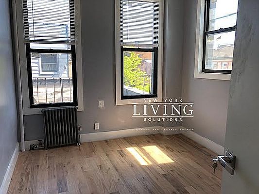 5th image of 219 Central Ave #3R