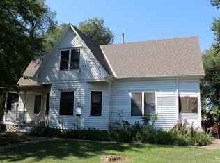 160 W 1st St, Assaria, KS 67416