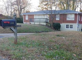 5910 Lakeshore Dr SE, Mableton, GA 30126