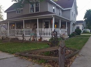 801 Desnoyer St, Kaukauna, WI 54130