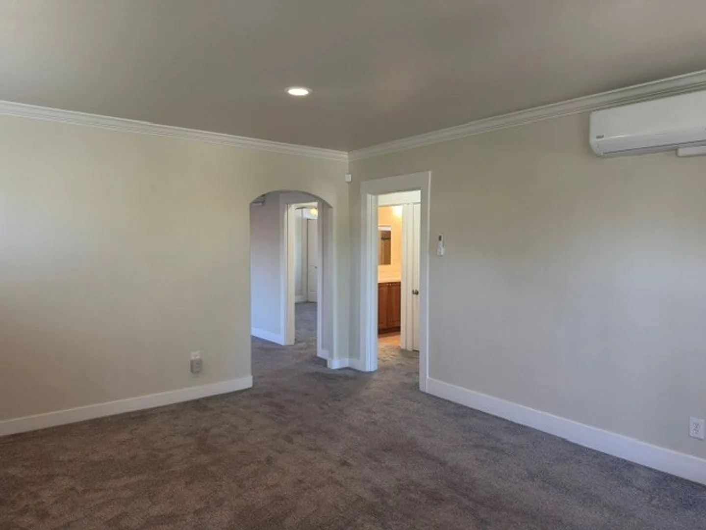 Nueva — Photo 3