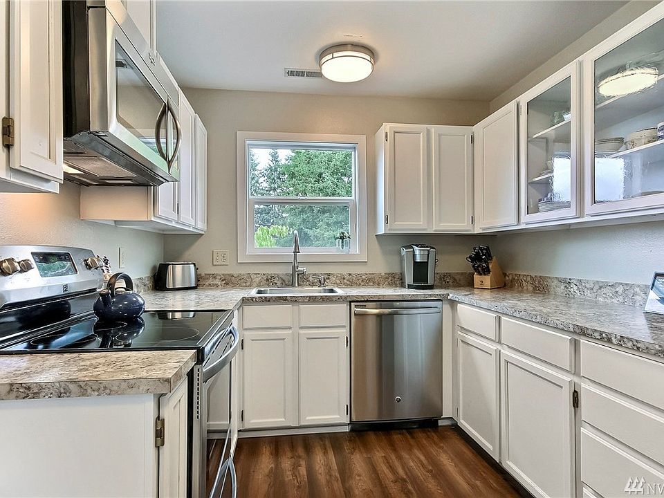 1st image of 4089 223rd Pl SE #2019
