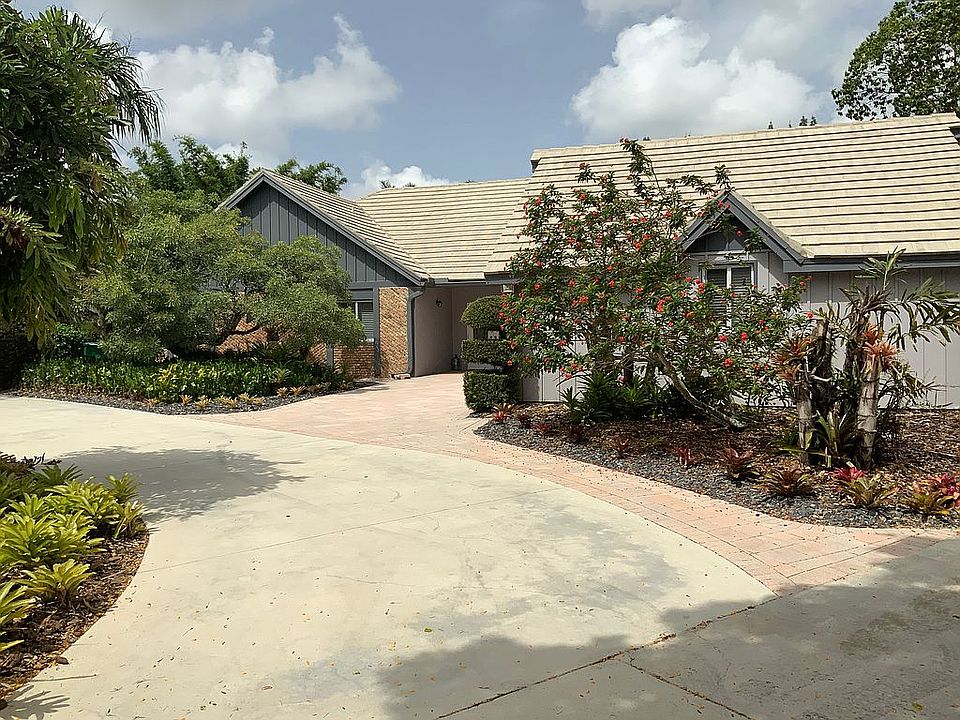 1st image of 4001 SW 103rd Ave