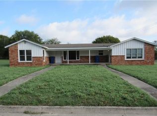 402 Hill St, Copperas Cove, TX 76522