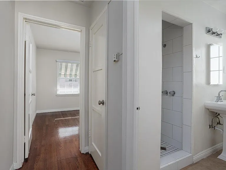 4281 Tujunga Ave — Photo 10