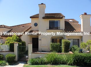 330 Country Club Dr UNIT B, Simi Valley, CA 93065