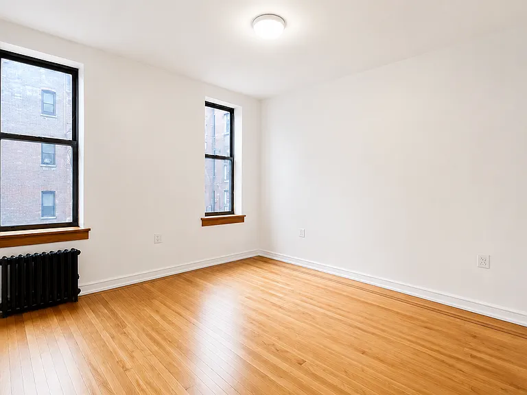 707 W 171st St #2E — Photo 3
