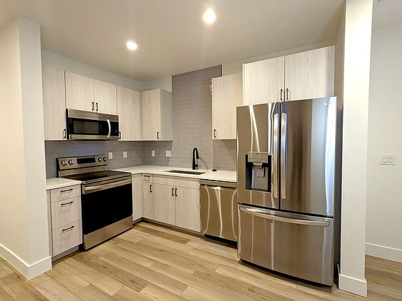 5th image of 4535 S Acoma St #B