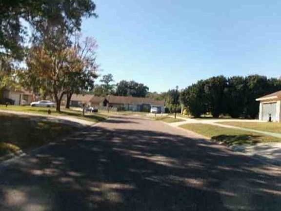 Exterior Neighborhood (street photo)