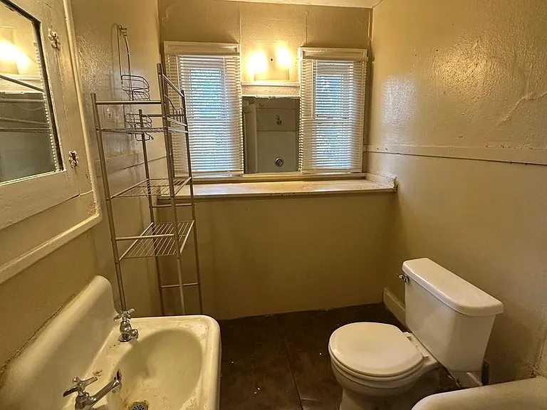 1112 S Hayden St — Photo 9
