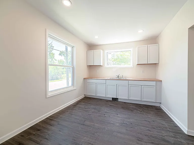 156 Leicester - FDR — Photo 6