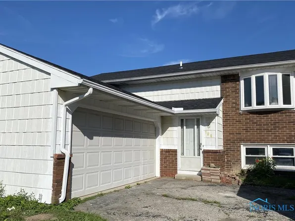 424 Indian Ridge Trl, Rossford, OH 43460