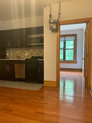 Rented by Compass | media 21