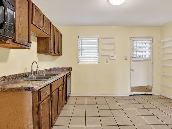 5th image of 4924 Verne Rd