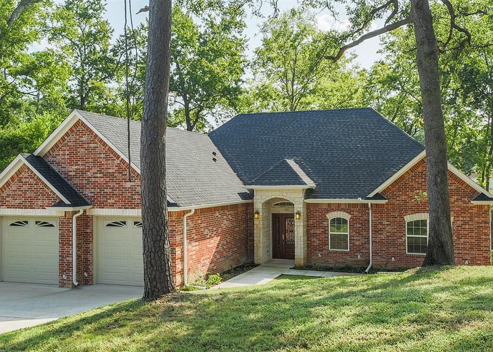 1st image of 311 Harmony Ln
