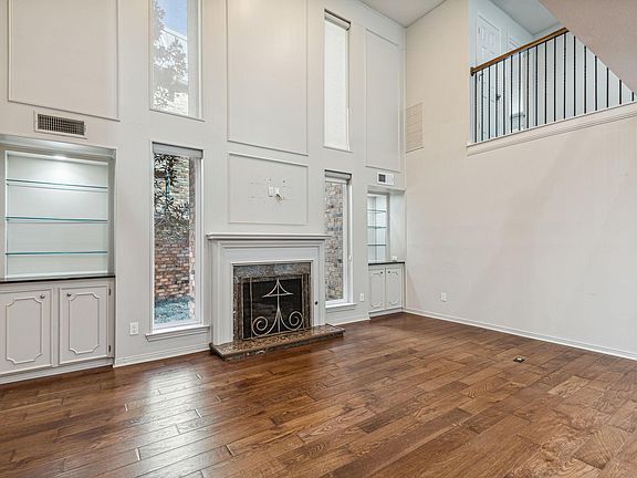 5th image of 12036 Tavel Cir