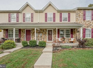 18 Normans Ford Dr, Sicklerville, NJ 08081
