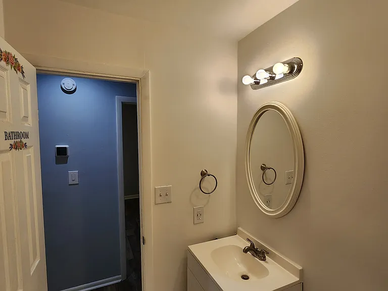 852 Parapet Rd — Photo 17