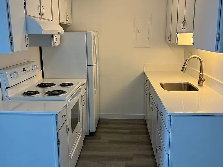 Vuemont - Renovated Modern Apartments - Renton — Photo 12