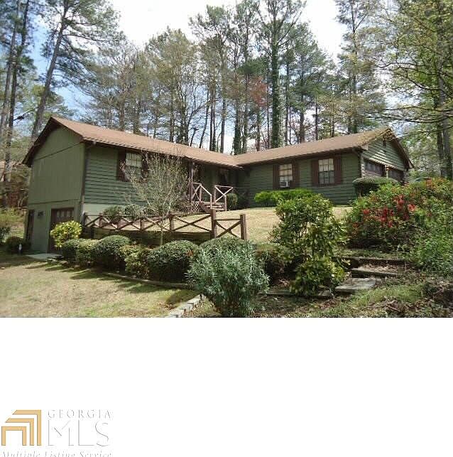 2nd image of 275 N Victoria Ct