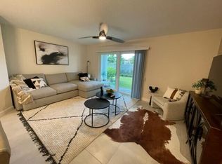 6773 Broadwater Ln, Lake Worth, FL 33467