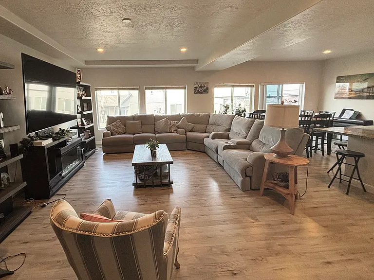 14383 S Abbey Bend Ln — Photo 1
