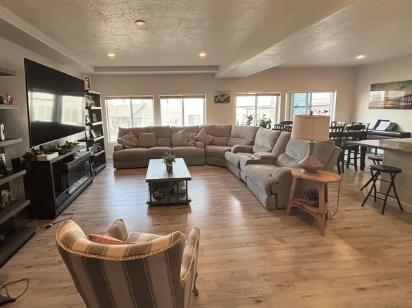 14383 S Abbey Bend Ln, Herriman, UT 84096