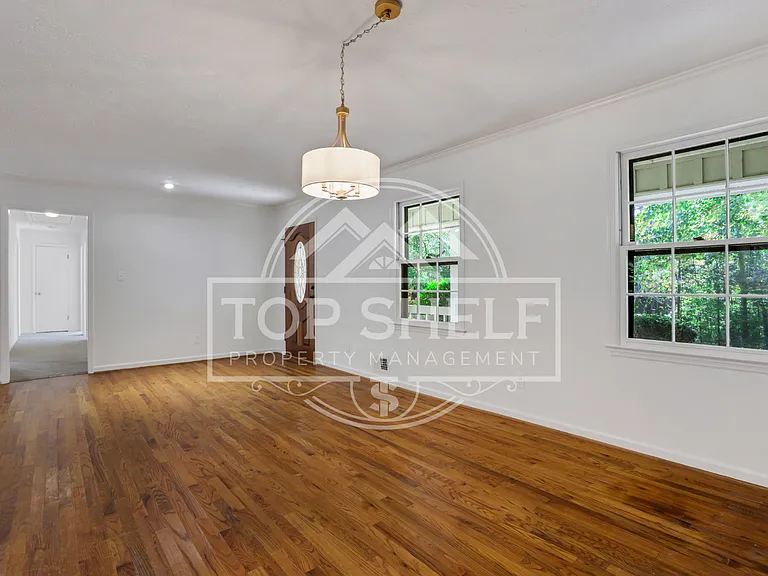 4684 Ben Hill Dr — Photo 11