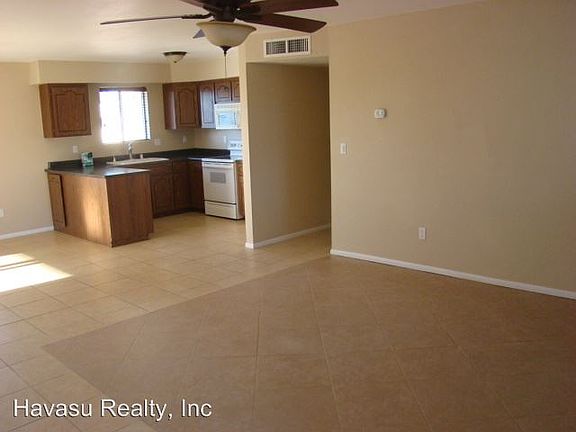 3rd image of 3405 Thunderhead Dr