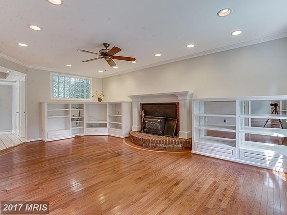 4th image of 12001 Holly Crest Ct