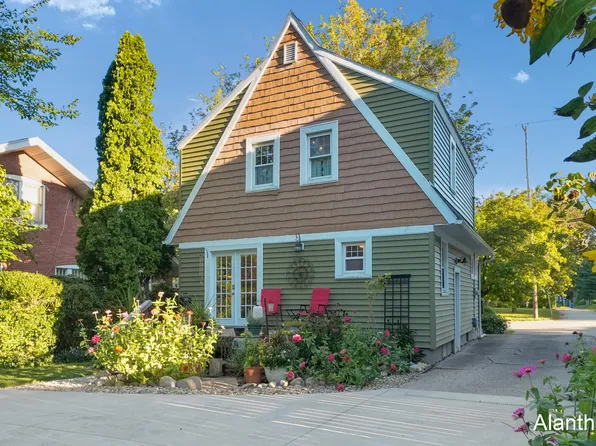 2205 W Main St, Kalamazoo, MI 49006