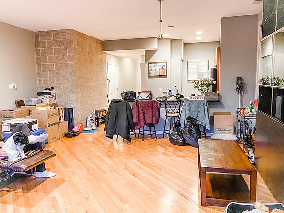 3rd image of 3718 N Ashland Ave APT 301