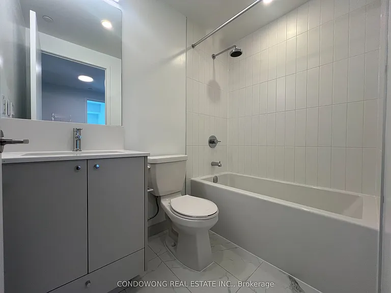 10 Oak St #2203 — Photo 10