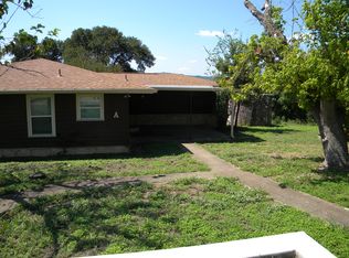 125 Oak Dr #A, Kerrville, TX 78028