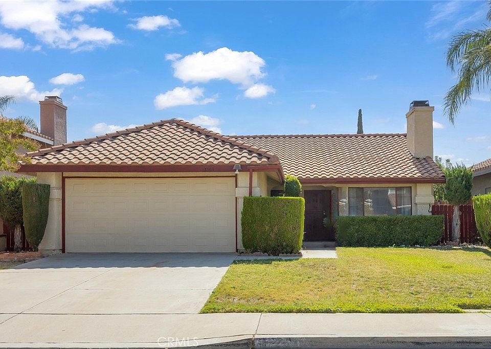 1st image of 17263 Los Cedros Ave
