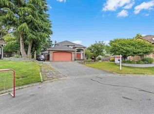 14247 86th Ave, Surrey, BC V3W0S6