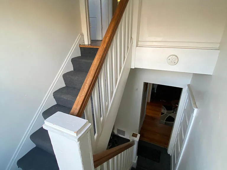 407 Warner St — Photo 8