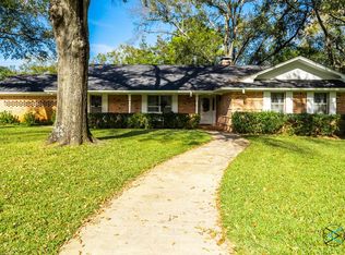 406 Pine Ln, Athens, TX 75751