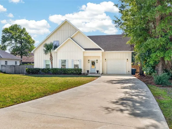 1057 Captains Cove Way, Saint Simons Island, GA 31522