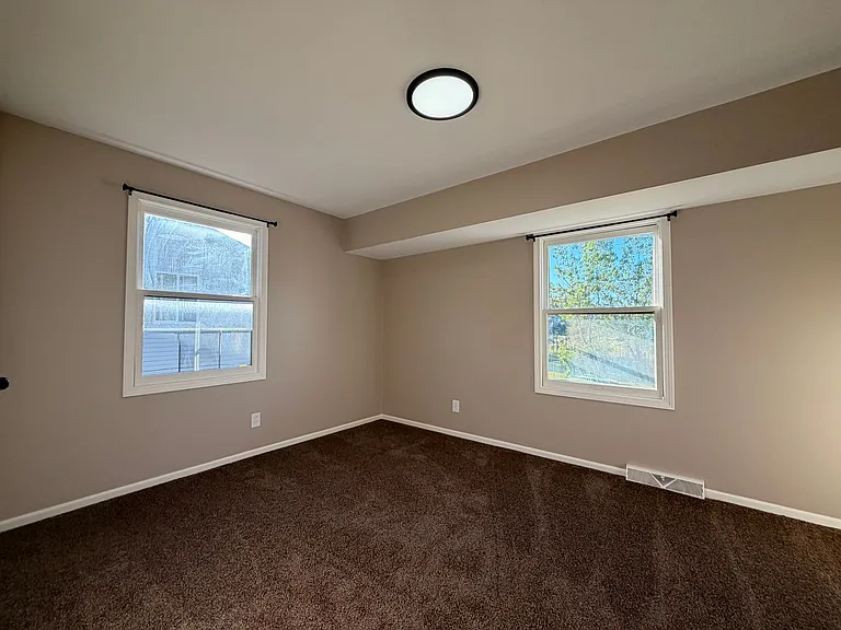 6672 Pleasantview St NE — Photo 21