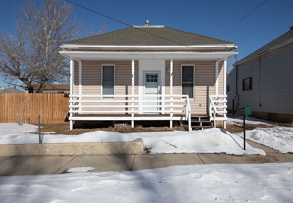 1st image of 114 Thomas St